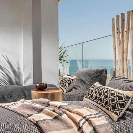 Khroma Luxury Suite 2 Beach Front Apartment Херсониссос Экстерьер фото