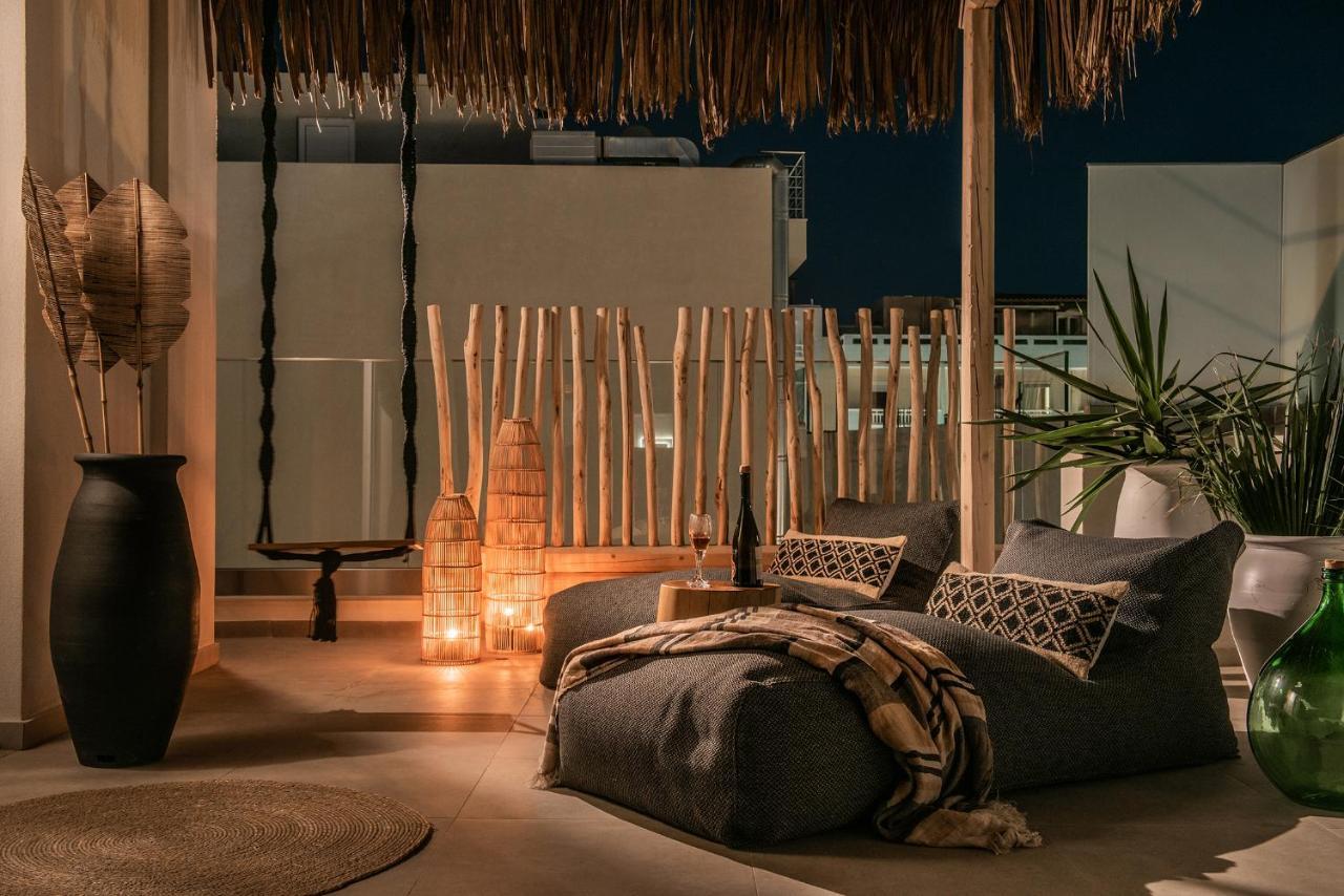 Khroma Luxury Suite 2 Beach Front Apartment Херсониссос Экстерьер фото