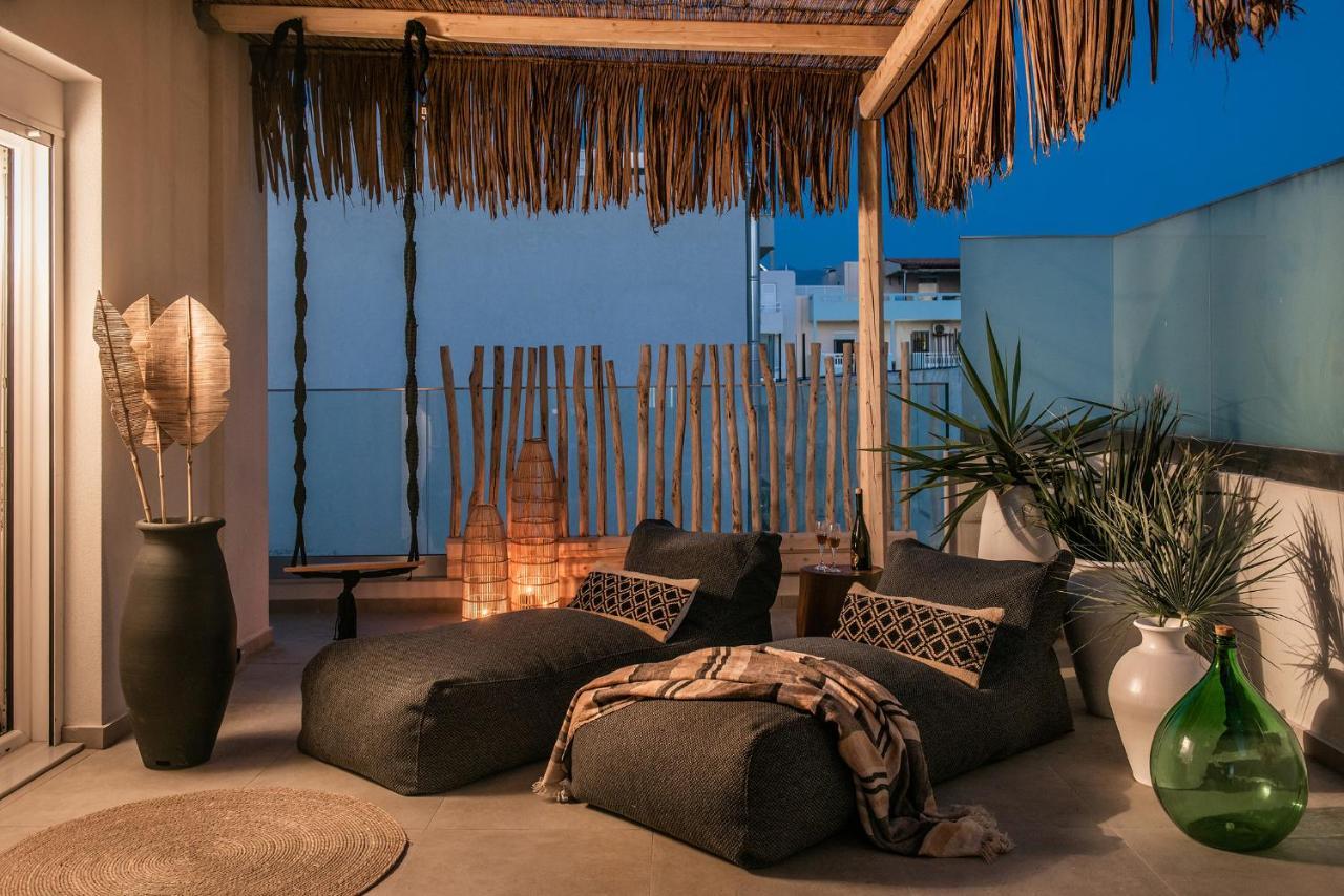 Khroma Luxury Suite 2 Beach Front Apartment Херсониссос Экстерьер фото