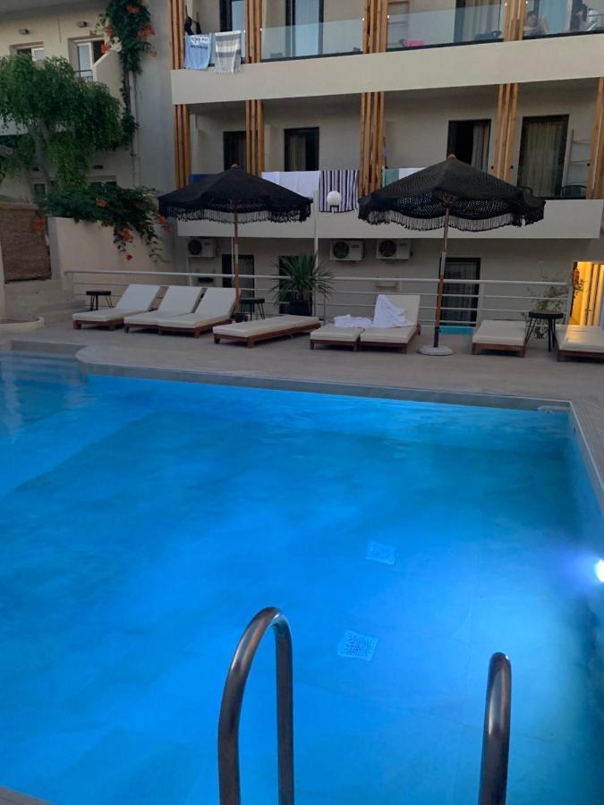 Khroma Luxury Suite 2 Beach Front Apartment Херсониссос Экстерьер фото