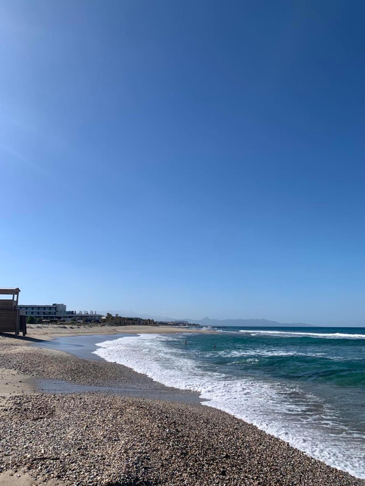 Khroma Luxury Suite 2 Beach Front Apartment Херсониссос Экстерьер фото